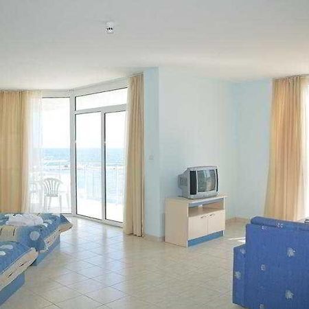 Dolphin Marina Hotel Saints Constantine and Helena Exterior photo